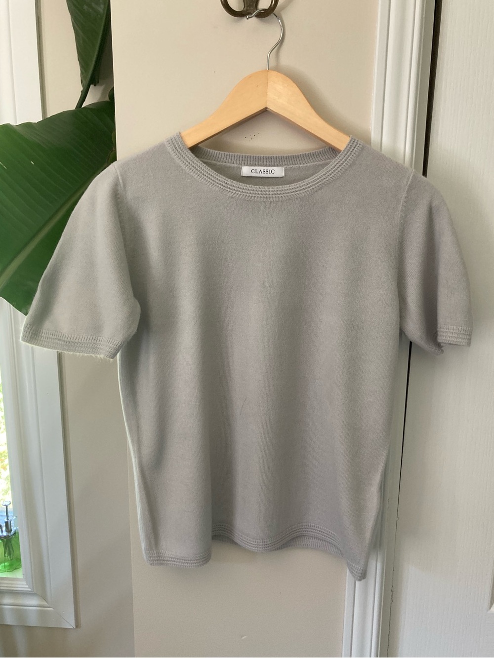 Classic Light Gray Knit Short Sleeve Top